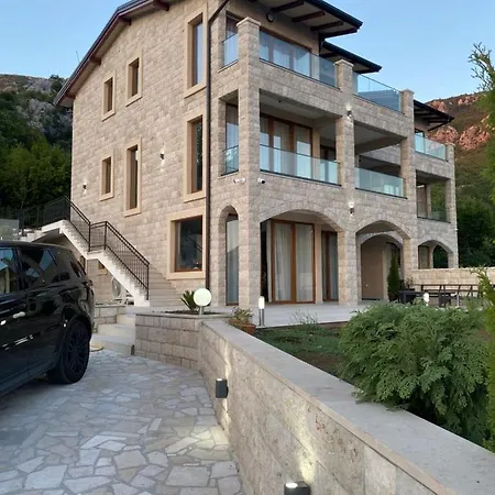 Villa Trend-kuljace Village1-2 *